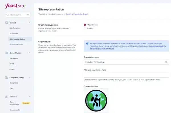 选择个人或组织让 Yoast SEO 自动生成正确的结构化数据